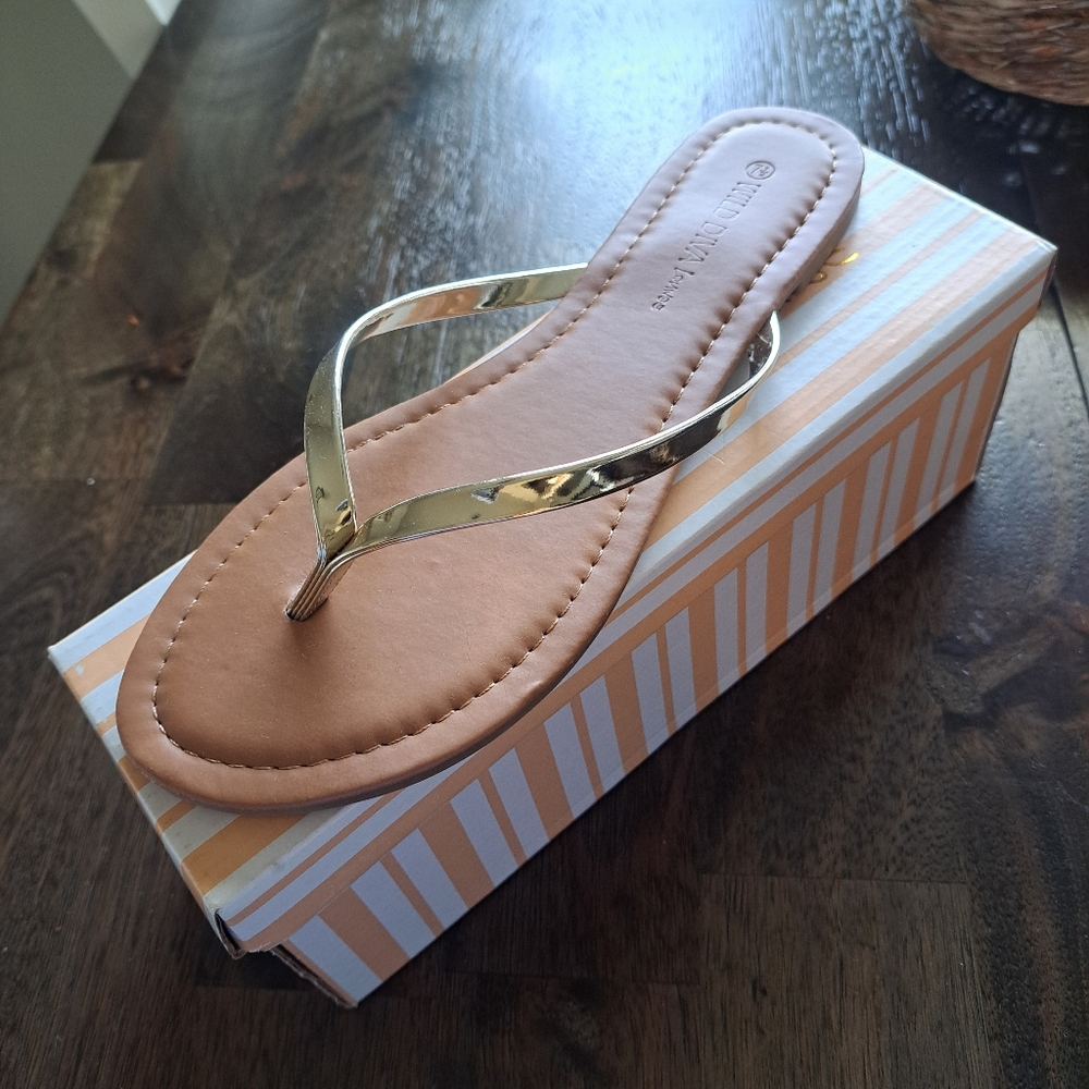 Cute Gold Sandals💛